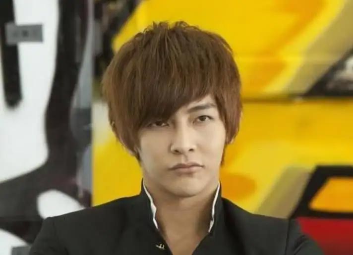 昔日的天团飞轮海,如今已经成了东亚炒房曲线致富了 第16张插图 昔日的天团飞轮海,如今已经成了东亚炒房曲线致富了 第16张插图